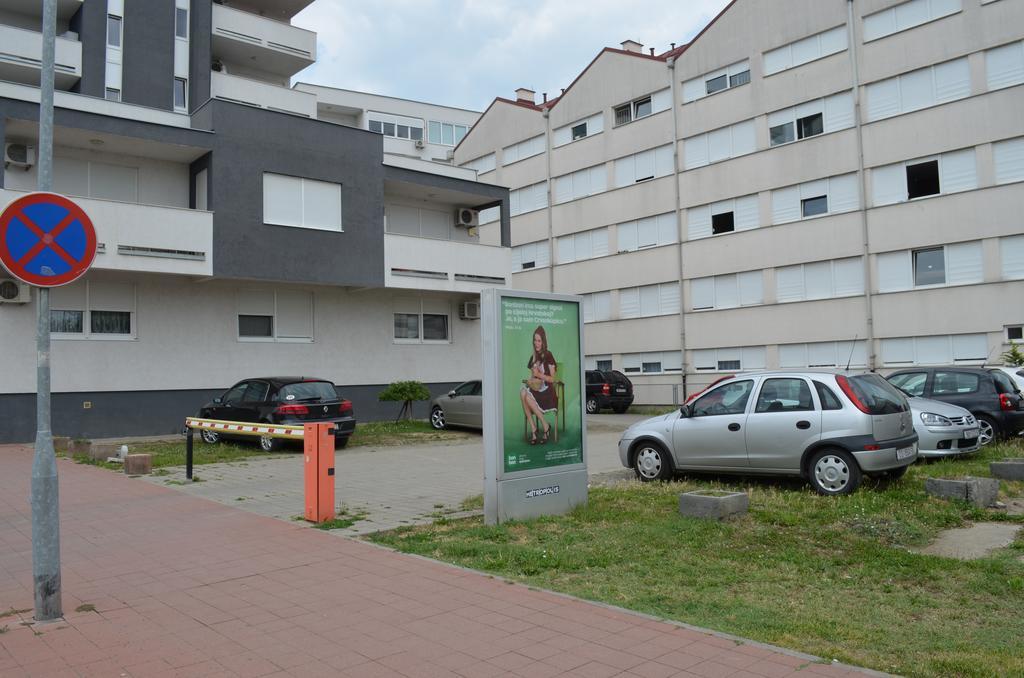Apartment Viktor,Parking โอซีเยก ห้อง รูปภาพ