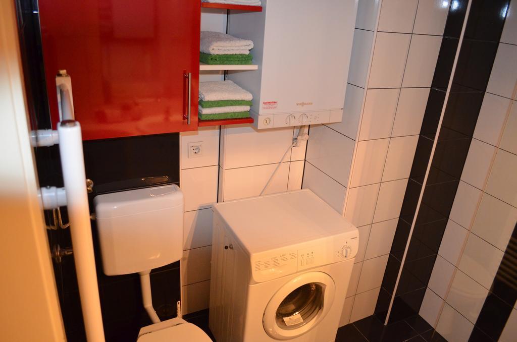 Apartment Viktor,Parking โอซีเยก ห้อง รูปภาพ